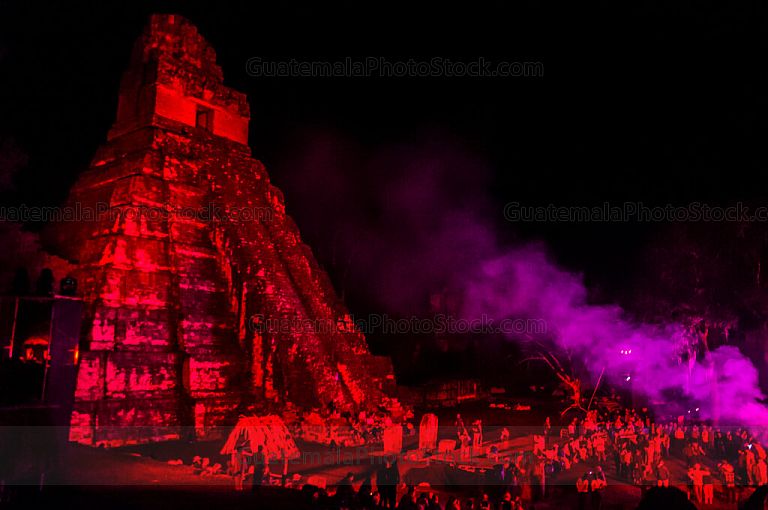 Celebración del Bak´tun 13 en Tikal