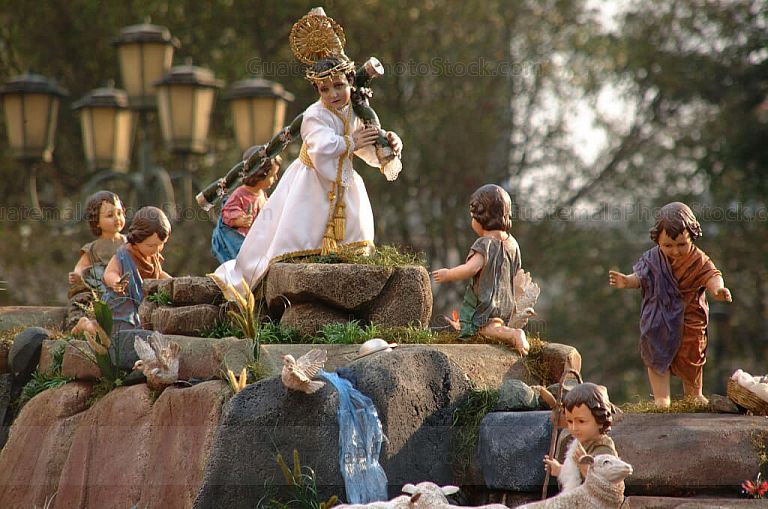 Consagrada Imagen del Niño de la Demanda
