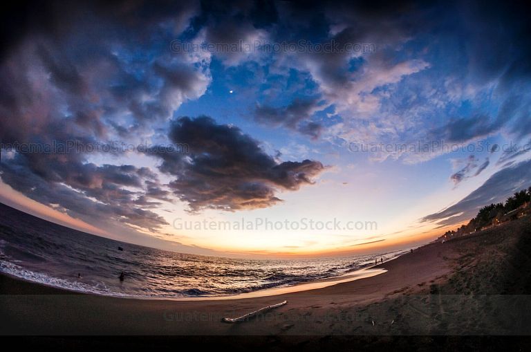 Atardecer en la Costa Pacifica
