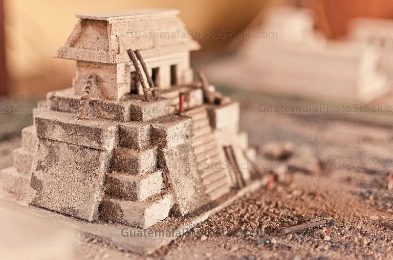 Maqueta idealizada de Iximché
