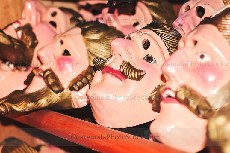 Mascaras de españoles