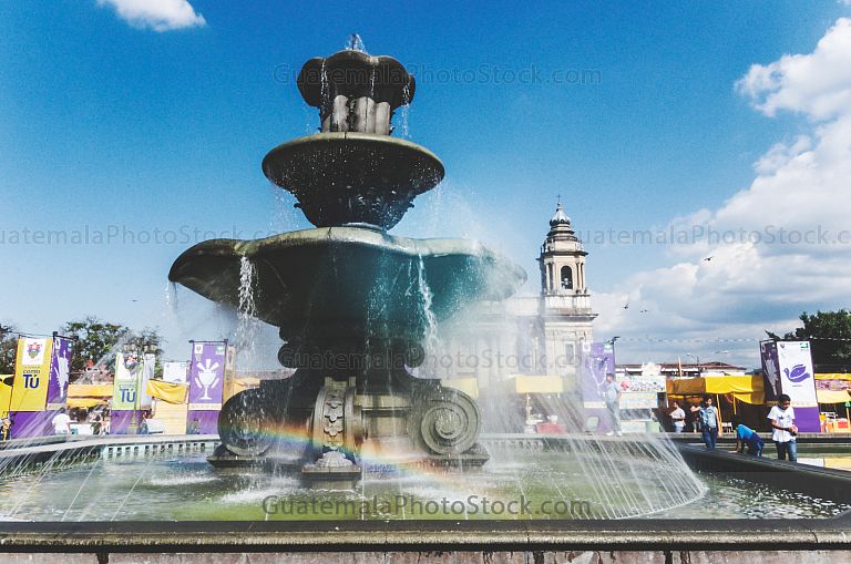 Fuente Luminosa de la Plaza Central
