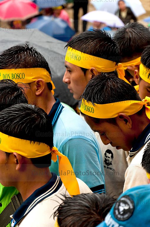 Asistentes a la misa con las Reliquias de San Juan Bosco