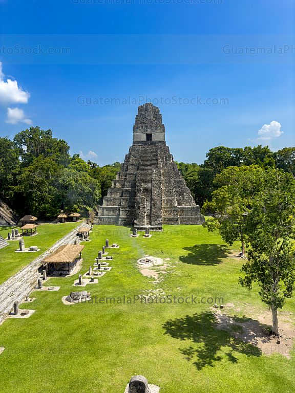 Gran Plaza, Tikal