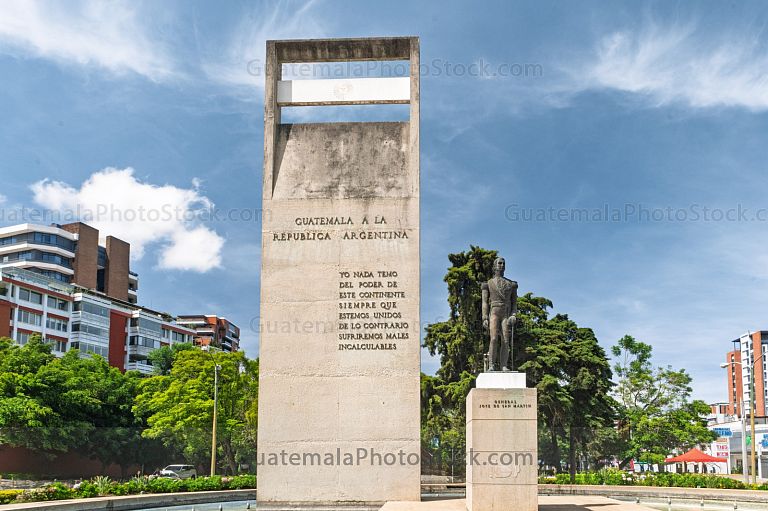 Monumento a José de San Martín