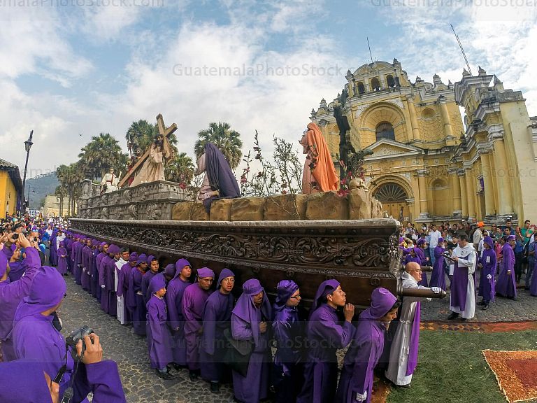 Procesión de Jesús Nazareno del Perdón