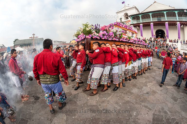 Procesión de la imagen de Cristo Sepultado