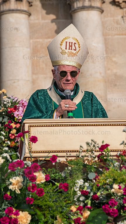 Monseñor Gonzalo de Vila, SJ.