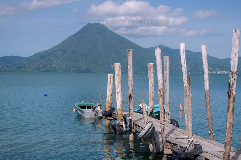Muelle artesanal en panajachel
