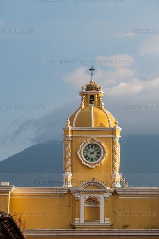Reloj del Arco de Santa Catalina