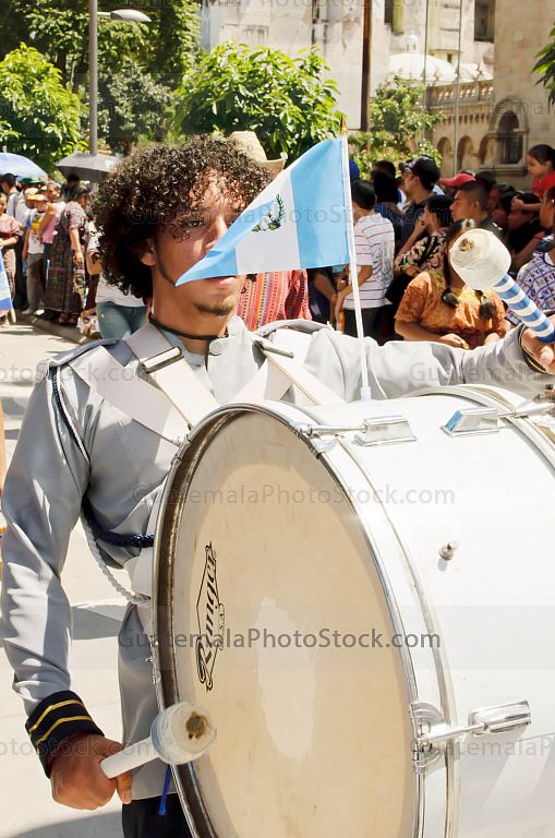 Bombo en el Desfile del 15 de septiembre