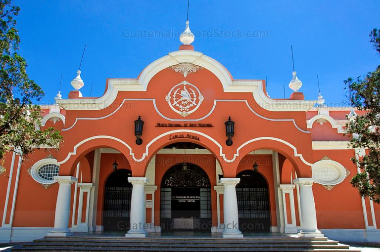 Fachada del Museo Nacional de Arte Moderno