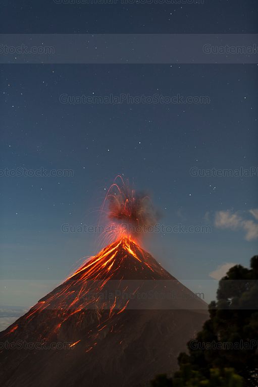 Erupción en el Volcán de Fuego