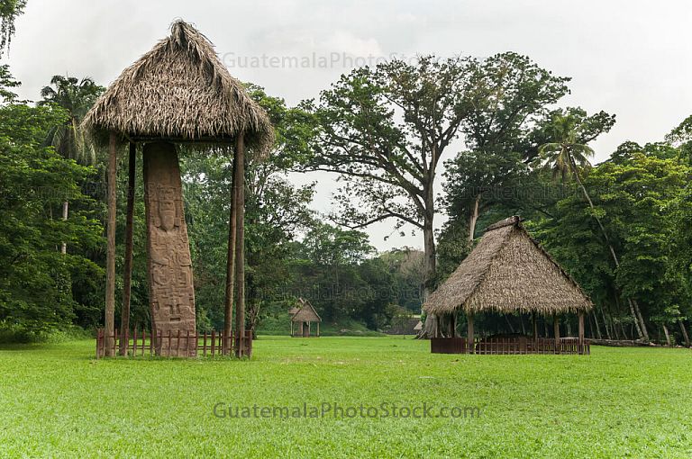 Estelas de la Gran Plaza de Quiriguá