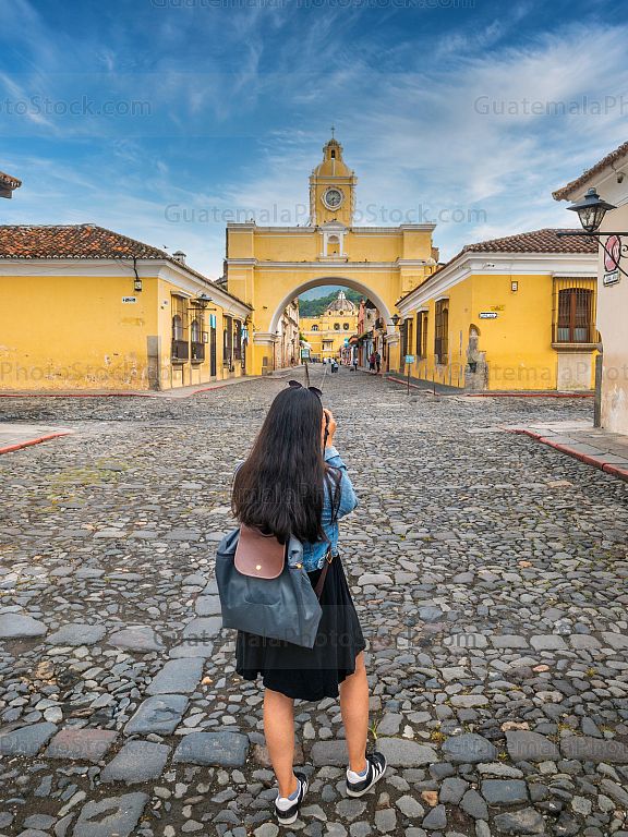 Calle del Arco de Santa Catalina, Antigua Guatemala