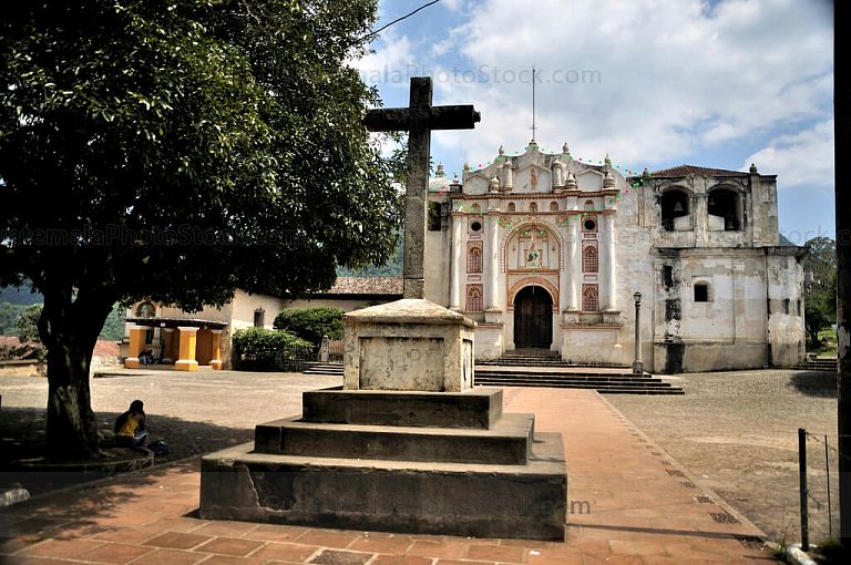 Atrio de la Iglesia de San Juan del Obispo