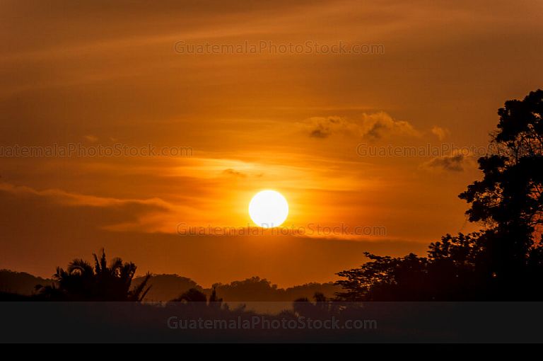 Atardecer sobe la Franja Transversal del Norte