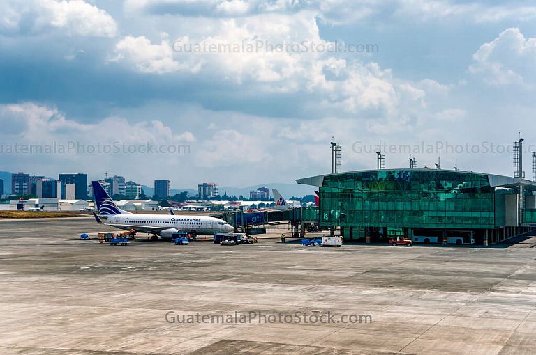 Aeropuerto internacional La Aurora