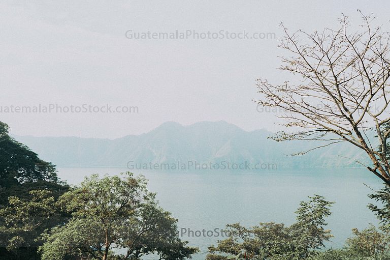 Laguna de Ayarza