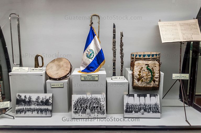 Parafernalia militar