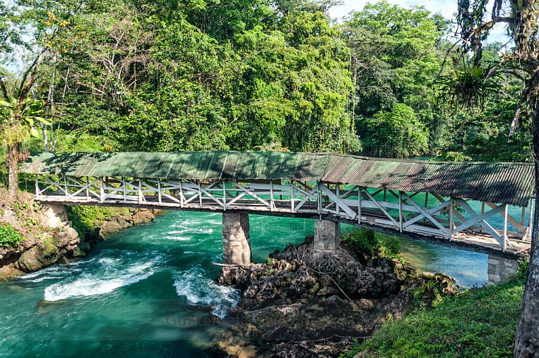 Puente sobre el Río Sebol