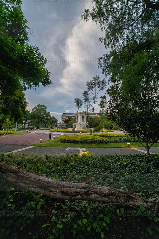 Plaza España, Zona 9