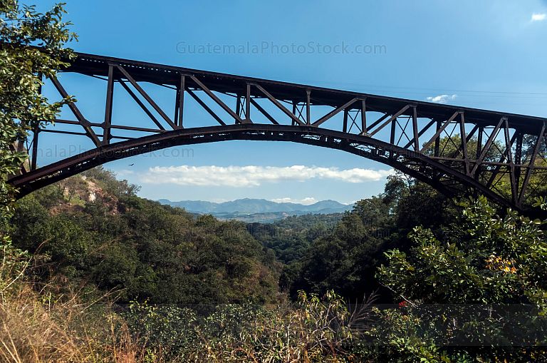 Puente ferroviario de El Fiscal