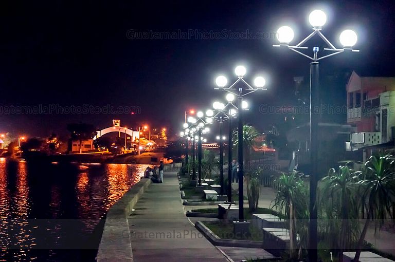 Malecón de la Isla de Flores