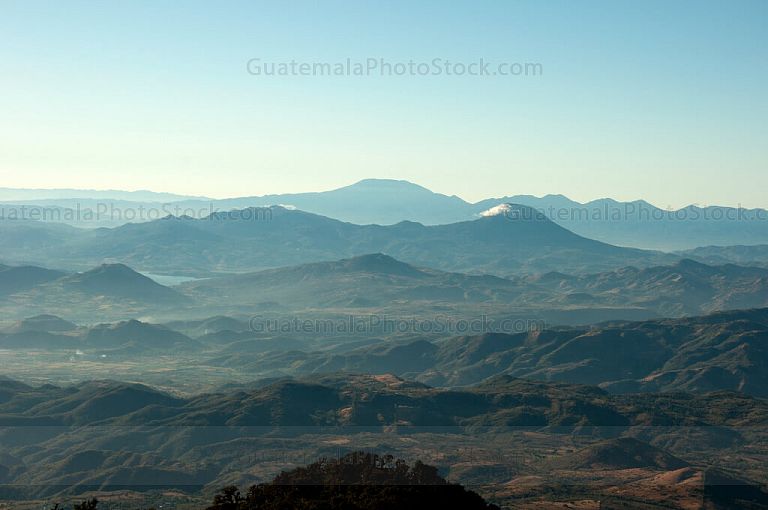 Amanecer desde la piedrona del Volcán Suchitán