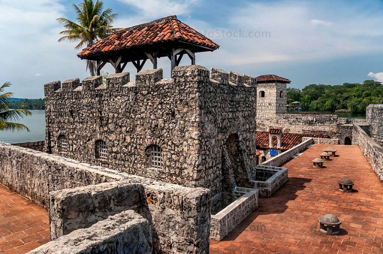 Castillo de San Felipe de Lara