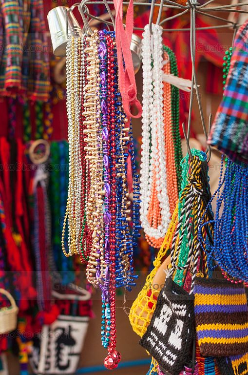 Collares y adornos