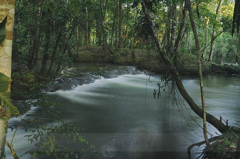 Río en la Franja Transversal del Norte