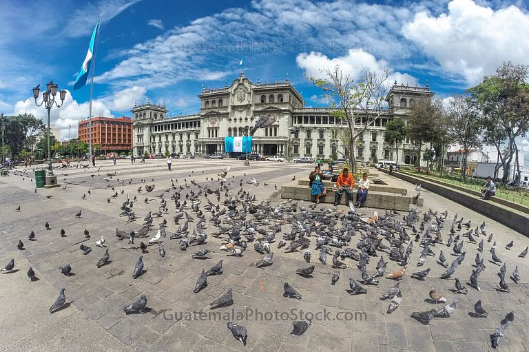 Plaza Central