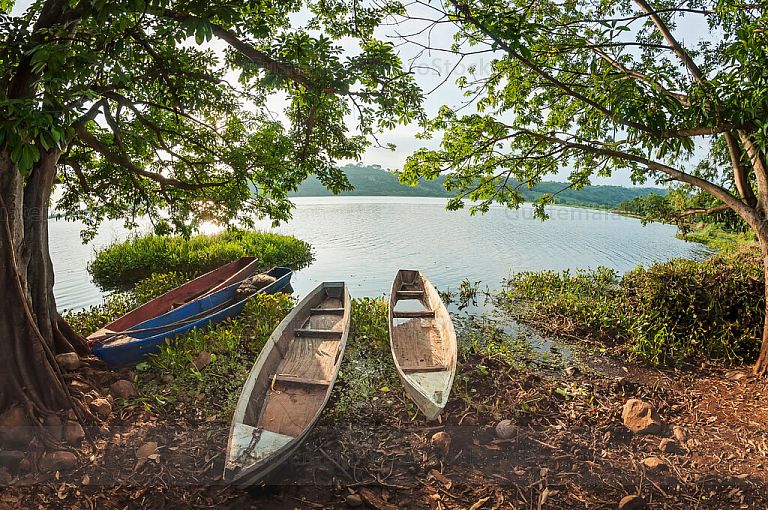 Canoas en la Laguna El Comendador
