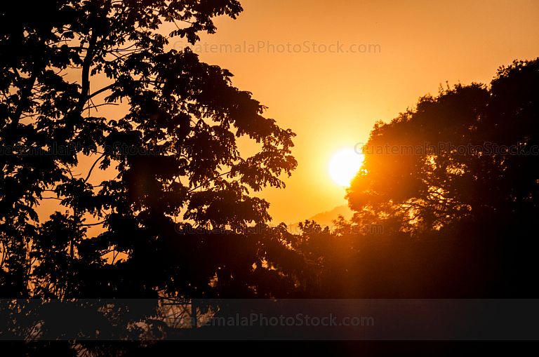 Sol al atardecer
