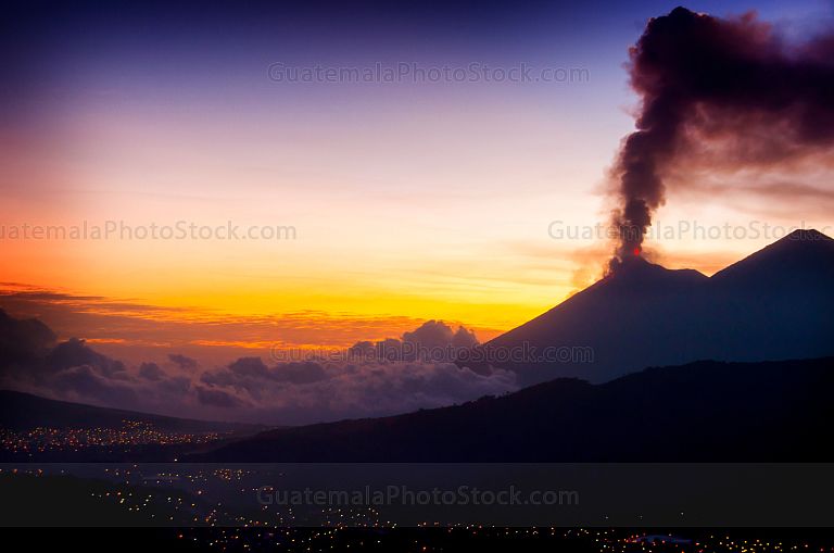 Erupción del Volcán de Fuego