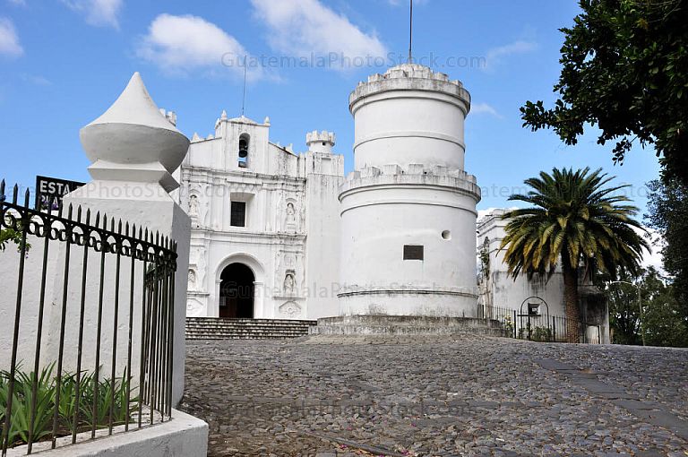 Torreón y Templo del Cerrito del Carmen