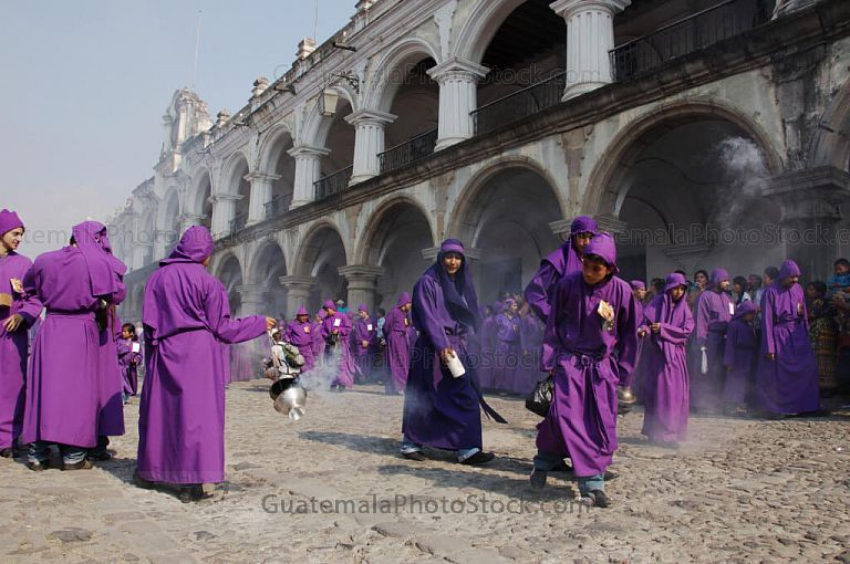 Curucuchos en Antigua Guatemala