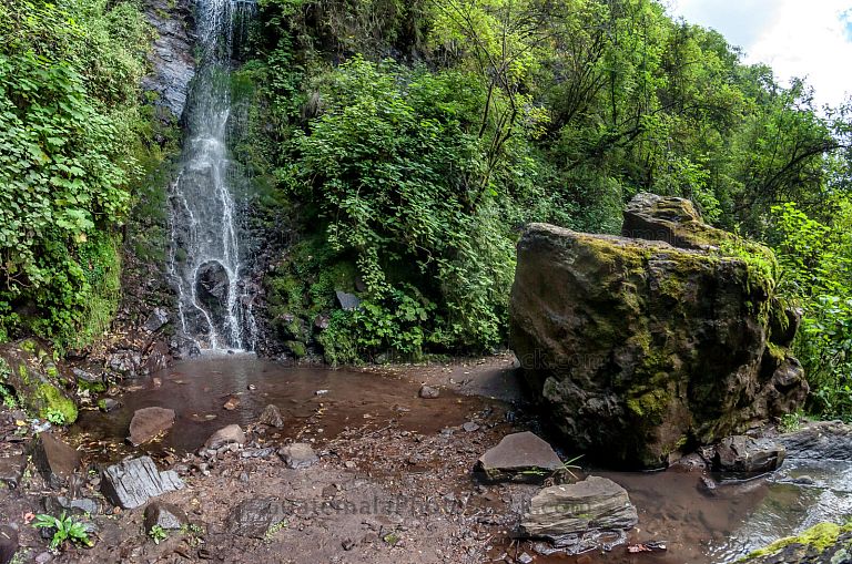 Cascada de la Cueva de San Miguel