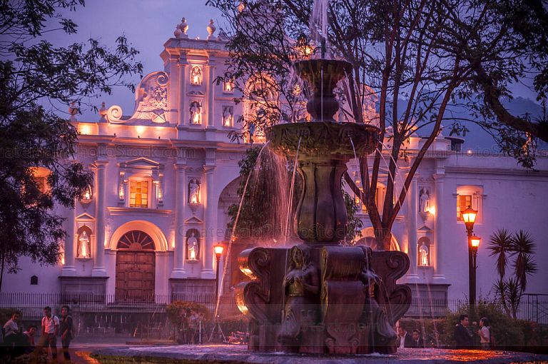 Fuente de las Sirenas