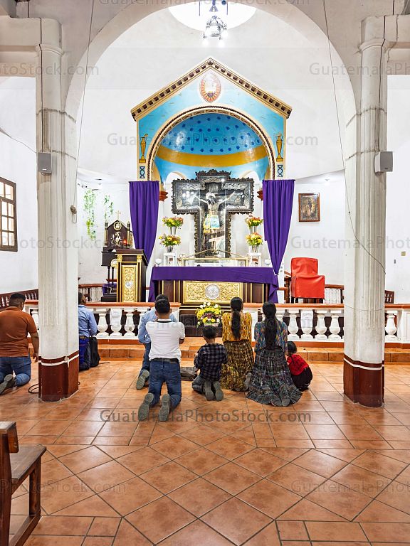 Ruegos y oraciones