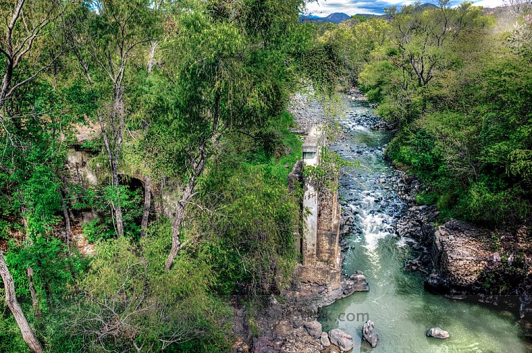 HDR: Río Ostua