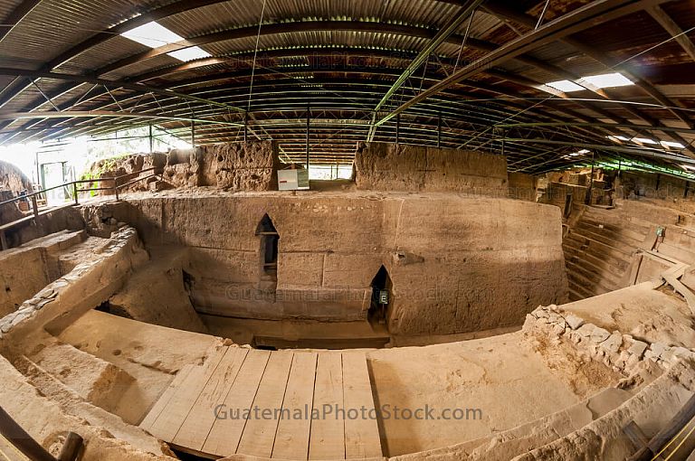 El Acropolis de Kaminal Juyu’