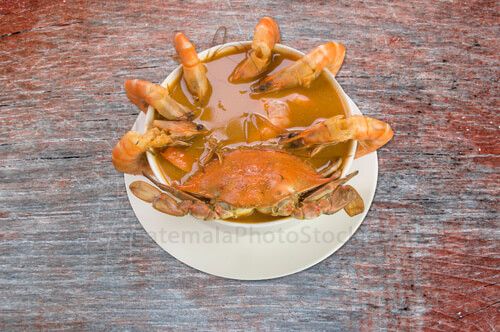 Caldo de Mariscos