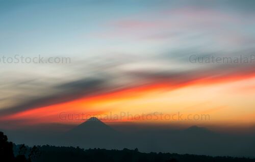 Atardecer sobre el Volcán de Agua