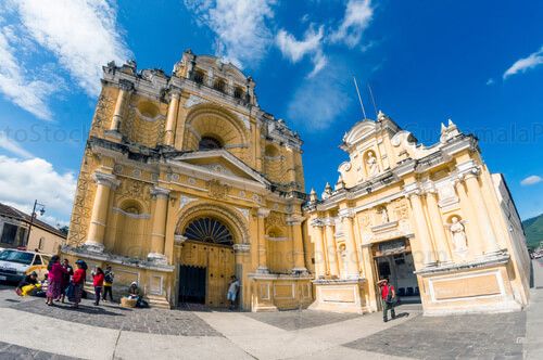 Iglesia de San Pedro Apostol