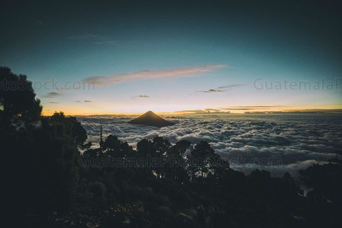 Amanecer en el Volcán Acatenango