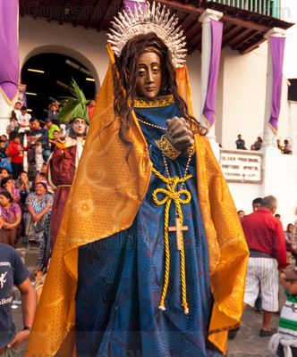 Virgen de dolores Viernes Santo en Santiago Atitlán
