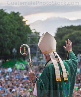 Monseñor Gonzalo de Villa, SJ