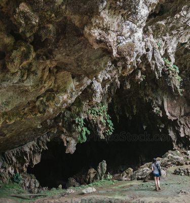 Cueva de Se´tsol